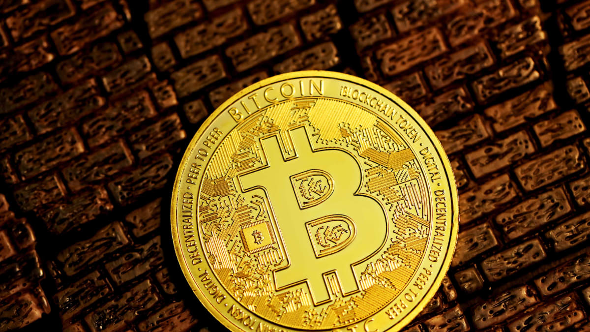 Three Reasons Why Governments Are Cautious of Using Bitcoin