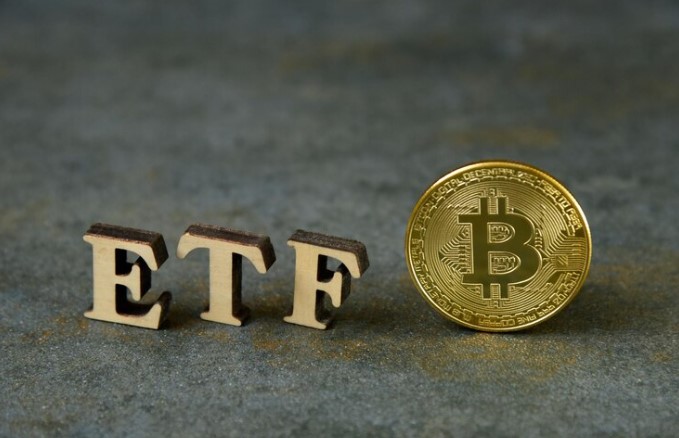 How to Invest in Bitcoin ETFs & Which One You Should Buy?